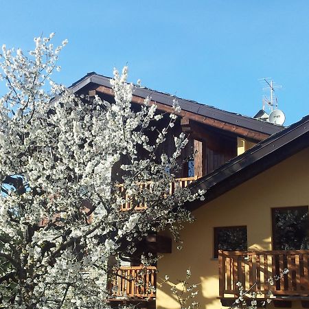 La Vigne De Papagran Aparthotel Aosta Exterior photo