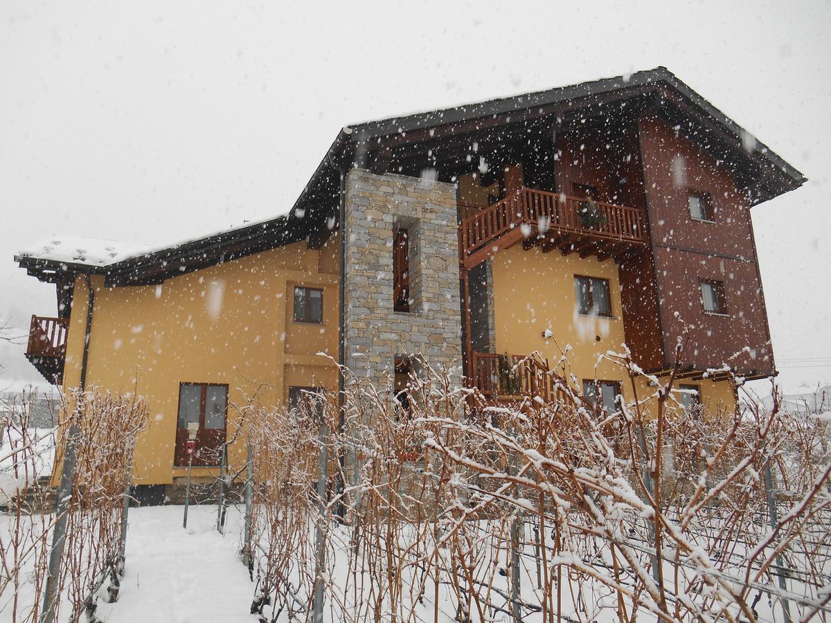 La Vigne De Papagran Aparthotel Aosta Exterior photo